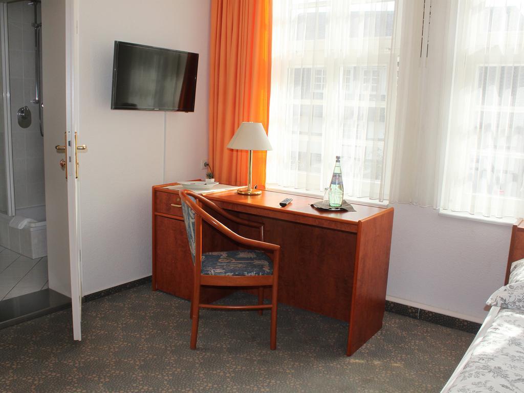 Parkhotel & Kurcafe Bad Sassendorf Ngoại thất bức ảnh